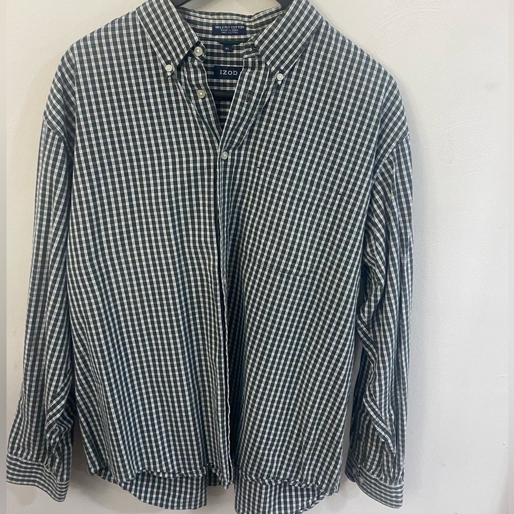Izod XL long sleeve button down shirt. Great condition plaid